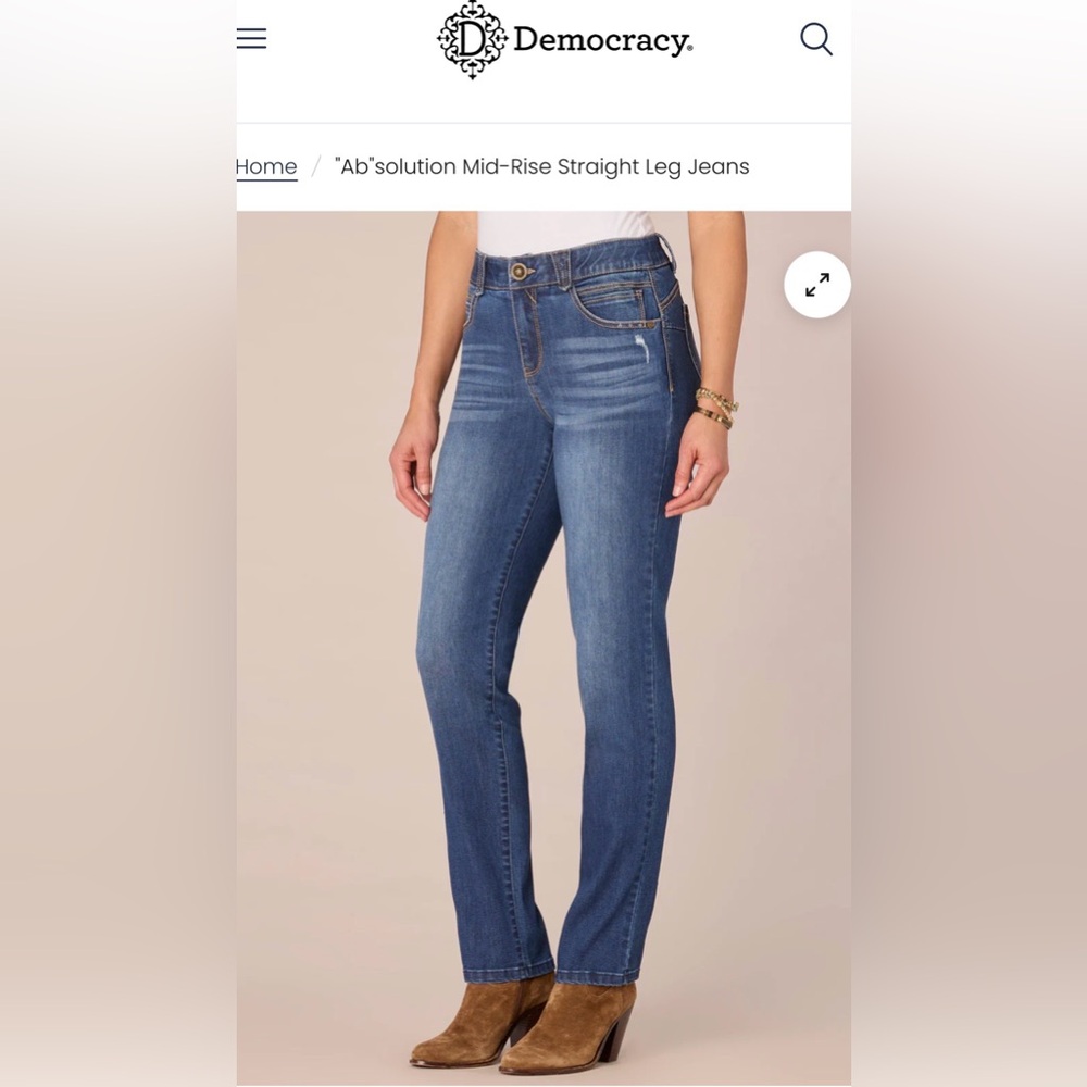 Democracy mid rise straight Jean in blue vintage denim size 8